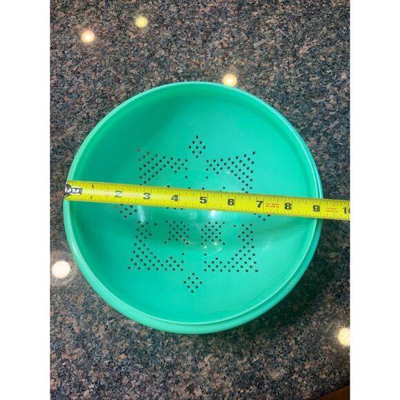 Vintage Jadeite Green Tupperware Strainer/Colander Footed MCM - Picture 3 of 9